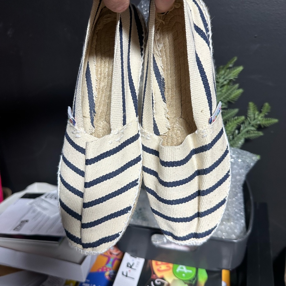 Alpargatus Shoes